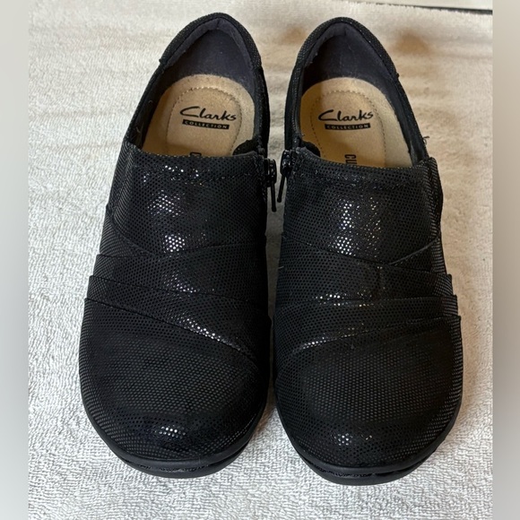 Clarks Women's Channing Kim Black Lizard Slip-On Loafer w/ Side Zip Size 8.5M - Picture 1 of 8